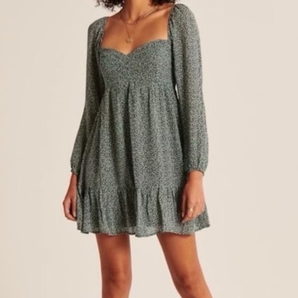 Abercrombie long sleeve Green Floral Dress